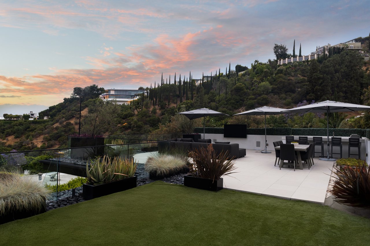 1488 Rising Glen Rd, Sunset Strip