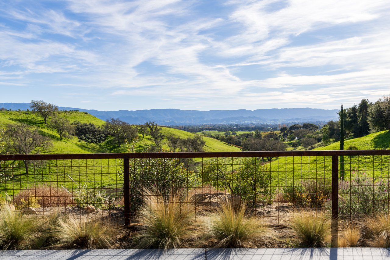 22 Acres of Timeless California Living