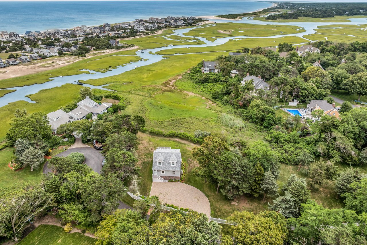 Waterfront Retreat in Scorton Marsh