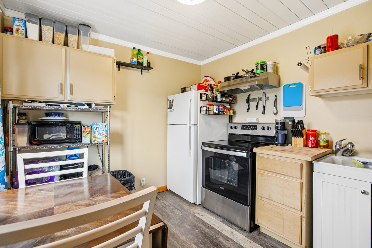 1538 Country Cir