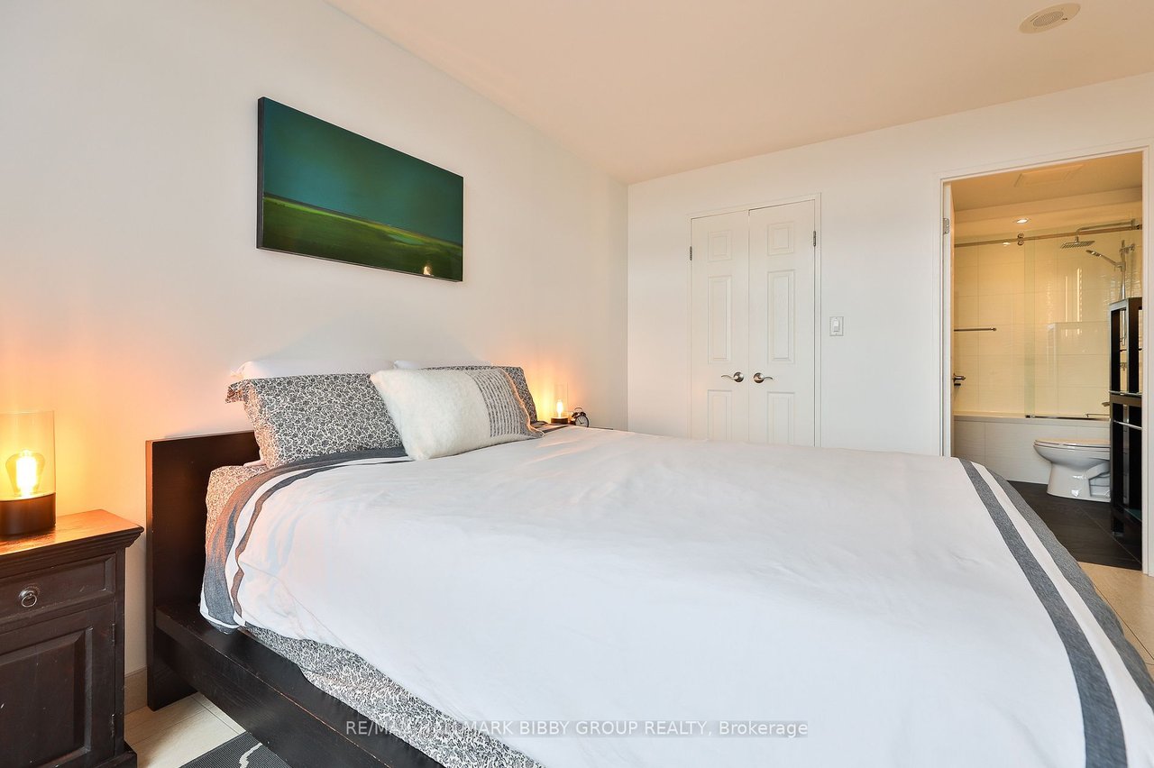 ST. LAWRENCE MARKET LUXURY FEATURE