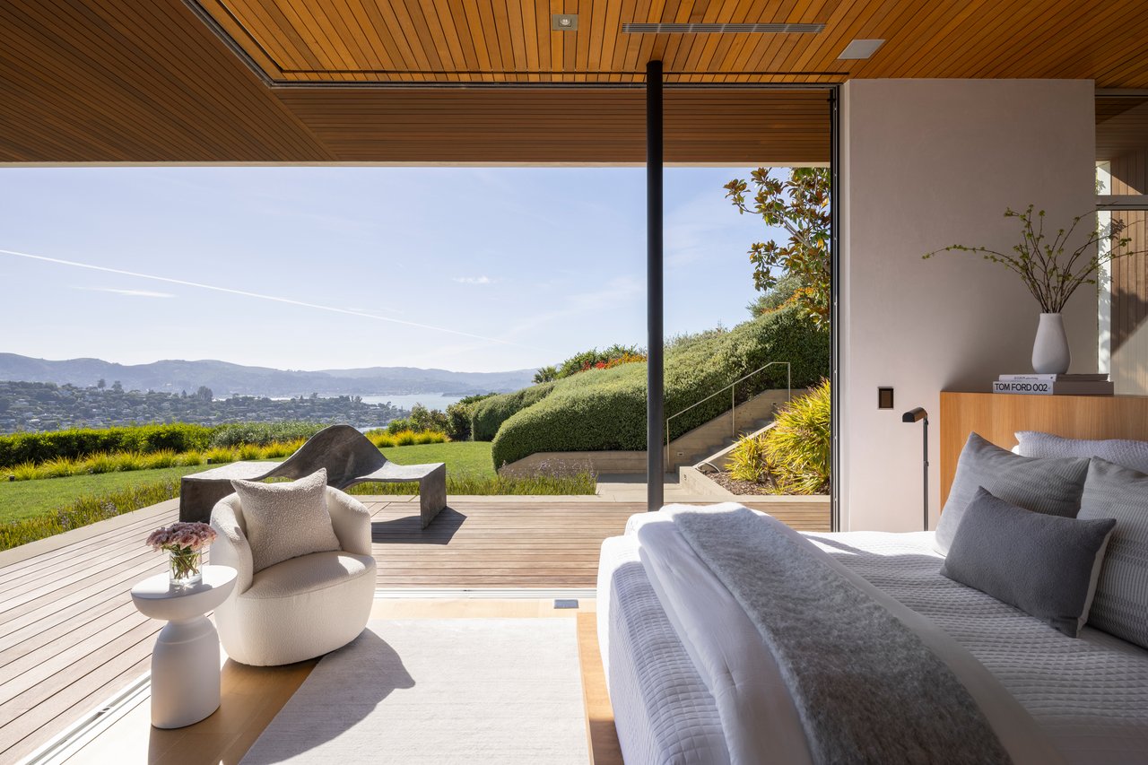 Iconic Modern Estate