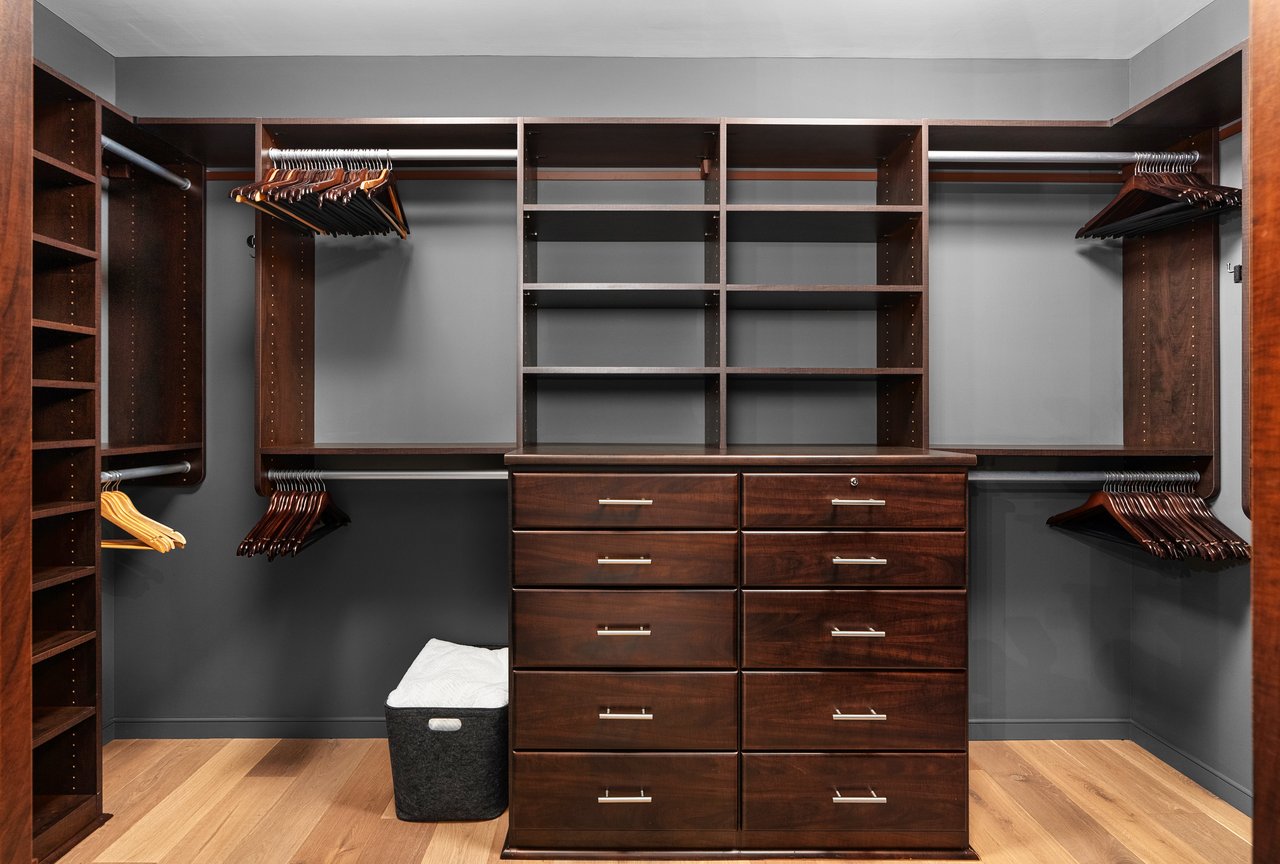 200 Congress Ave, Unit 21D