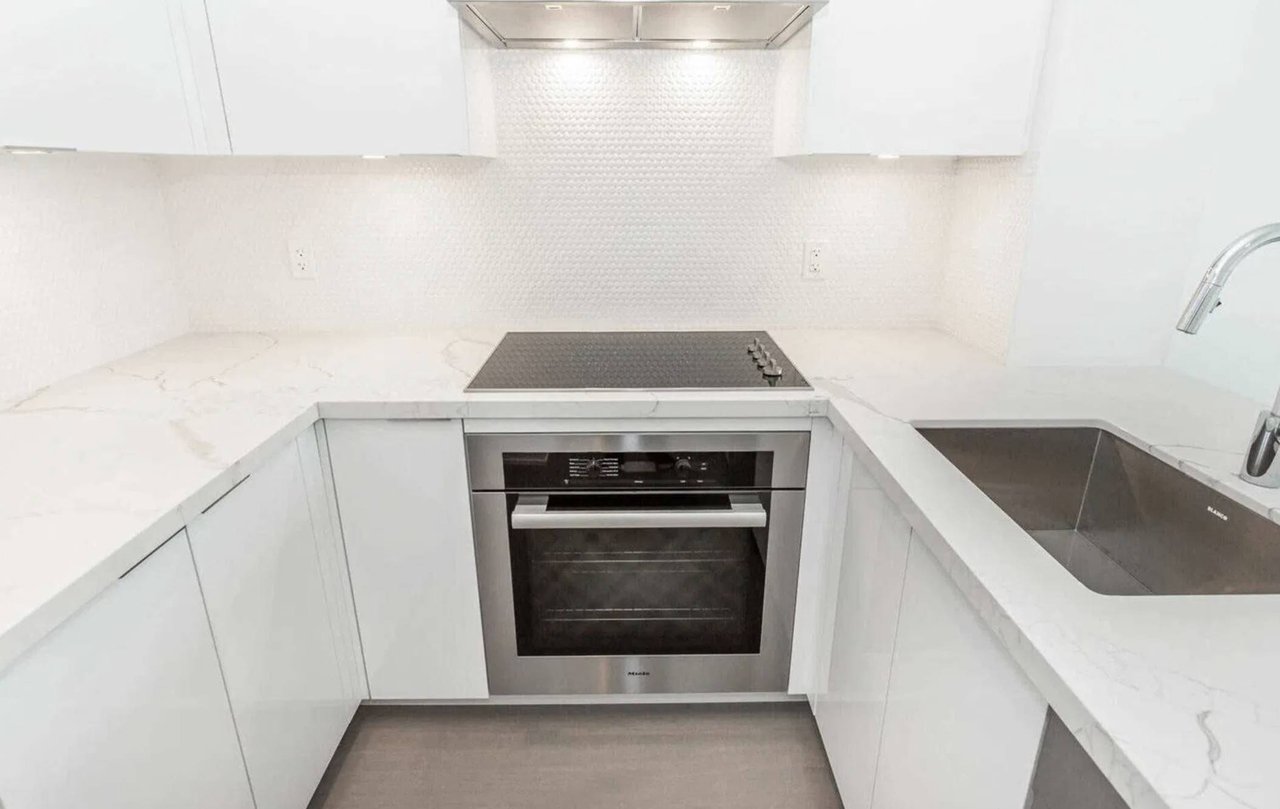 20 Shore Breeze Dr Unit: 4401