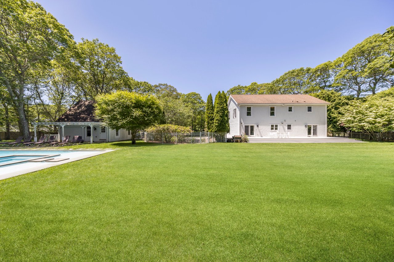 344 Accabonac Road, East Hampton