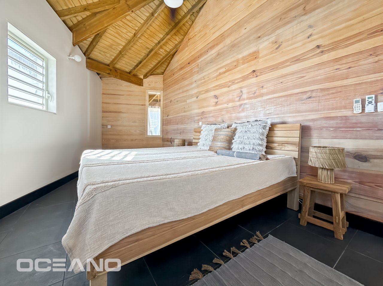 Newly Built House + Independent 1-Bedroom Apartment