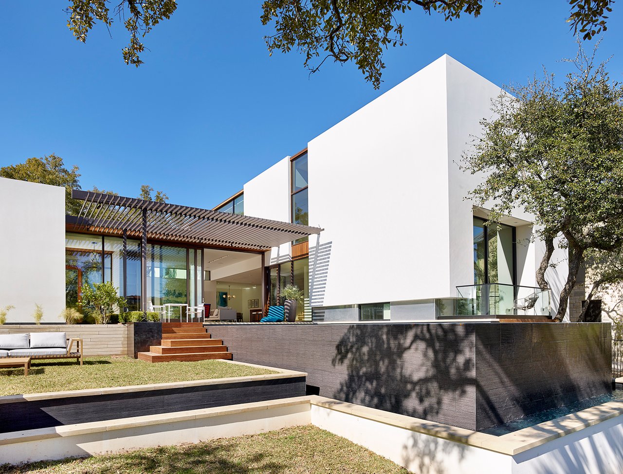 Alter Studio Modern Design