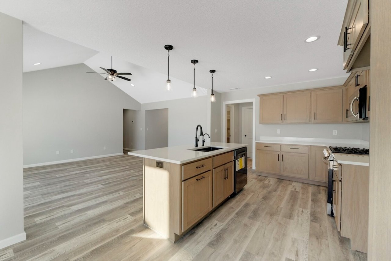 118 Sunset Dr