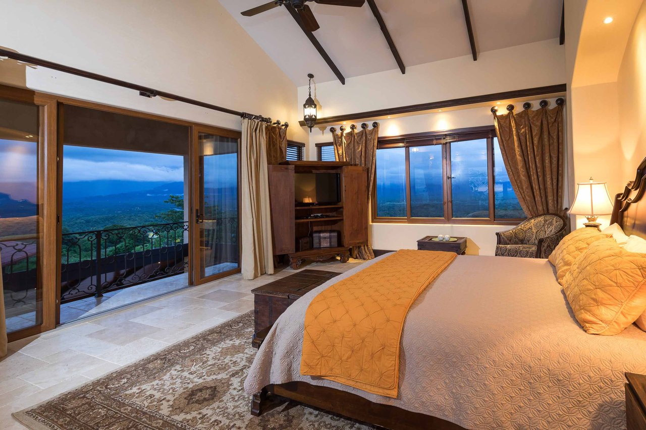 Panoramic Ocean Luxury Estate