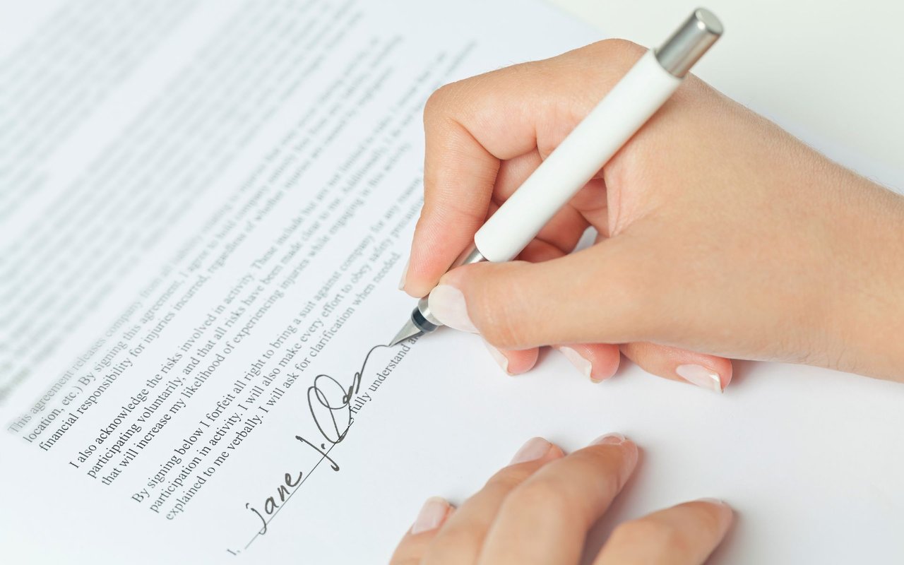 Navigating the New Norm: What Home Buyers and Sellers Need to Know About the NAR Settlement