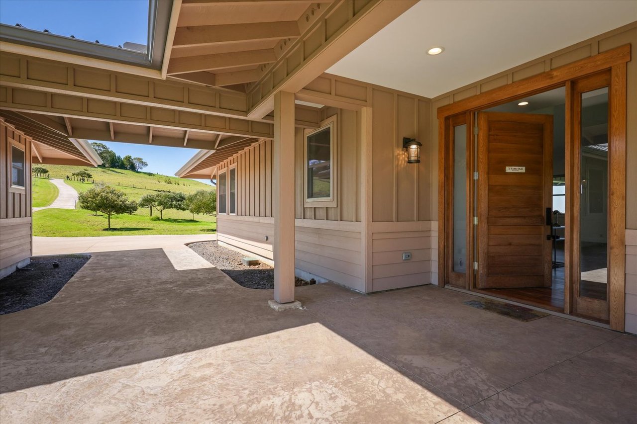 67-1027 Wainoenoe Rd