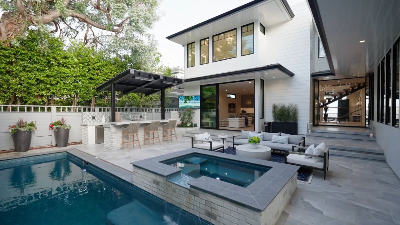 1010 Kings Rd, Newport Beach CA