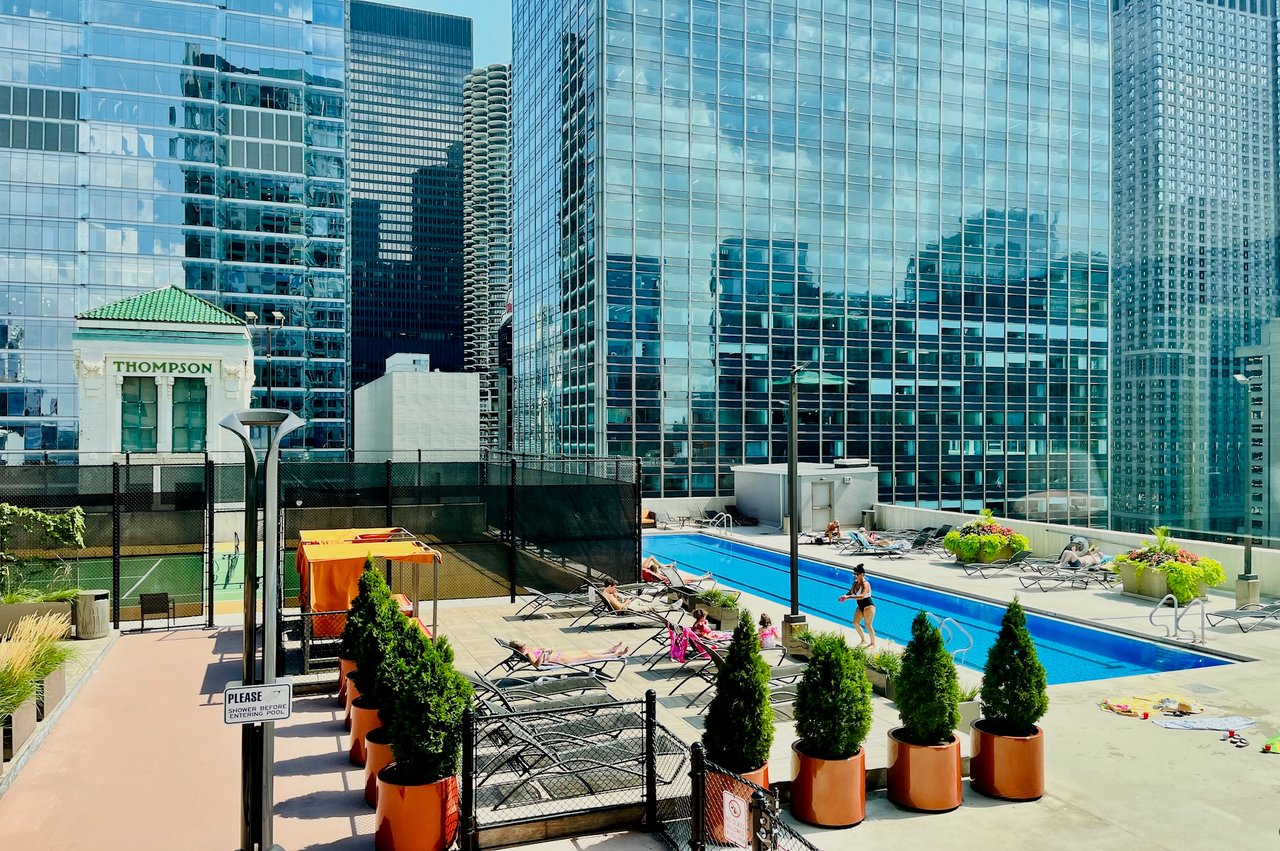345 N LaSalle Unit 1505