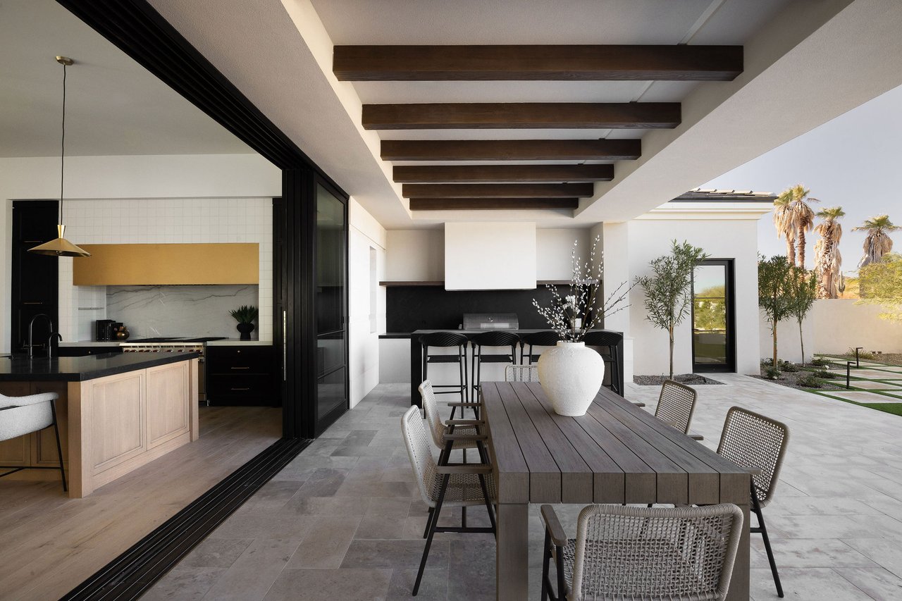 6512 E HUMMINGBIRD LN