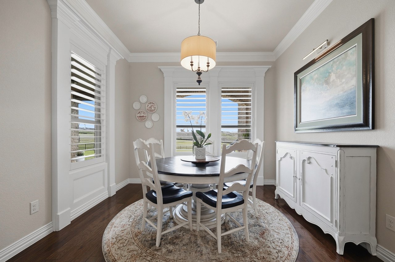 Gated Community Minutes from Eagle Mountain Lake!