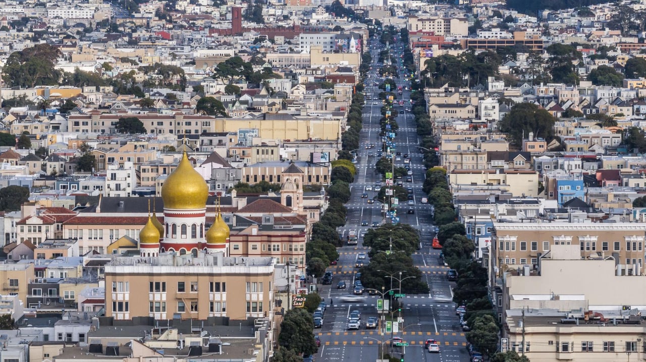 Richmond District San Francisco homes on a residential street near Golden Gate Park with neighborhood lifestyle