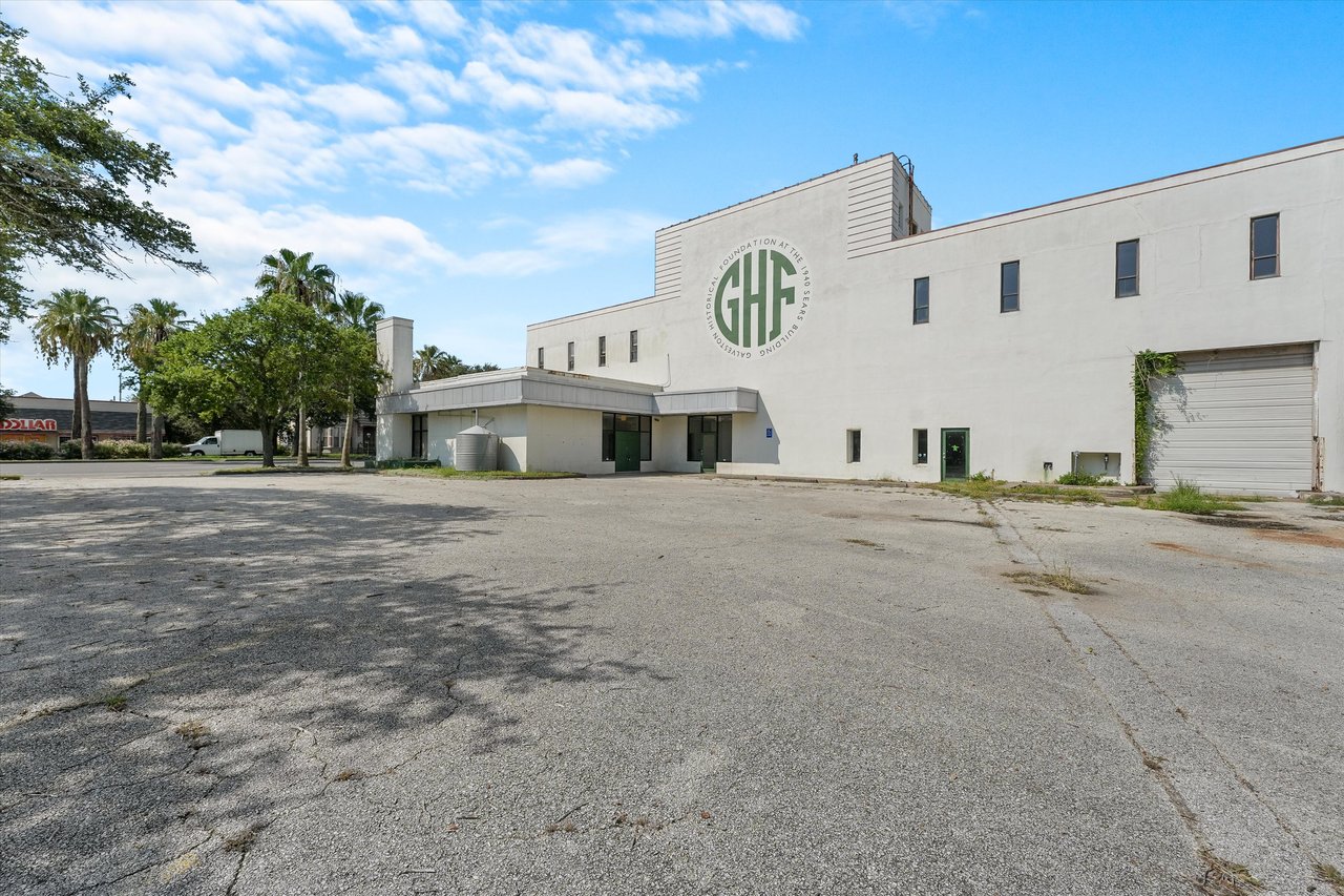 1940 Old Sears Building
