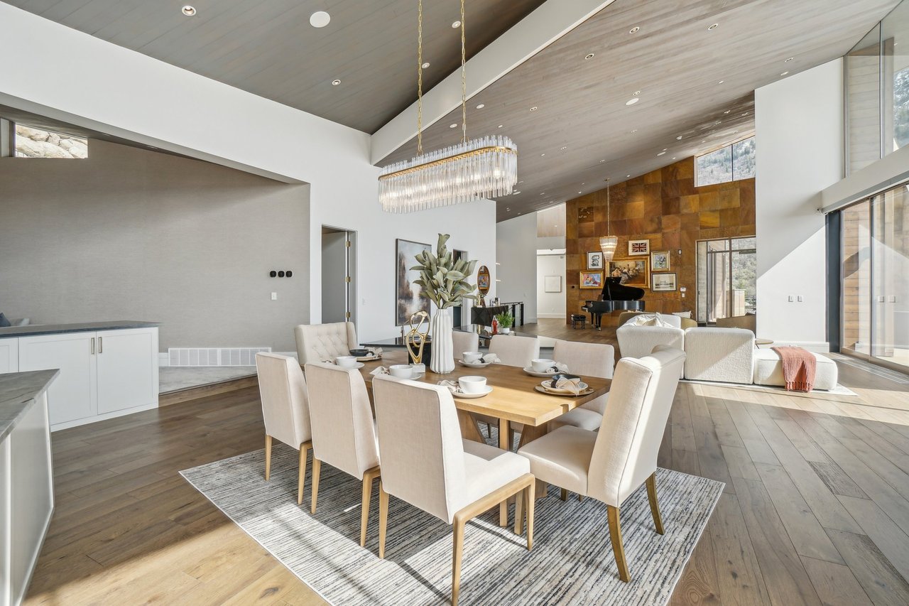 4141 E Canyon Estate Dr