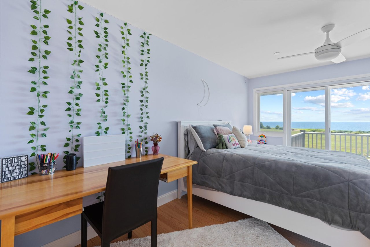 16 Atlantic Drive, Unit #: 16