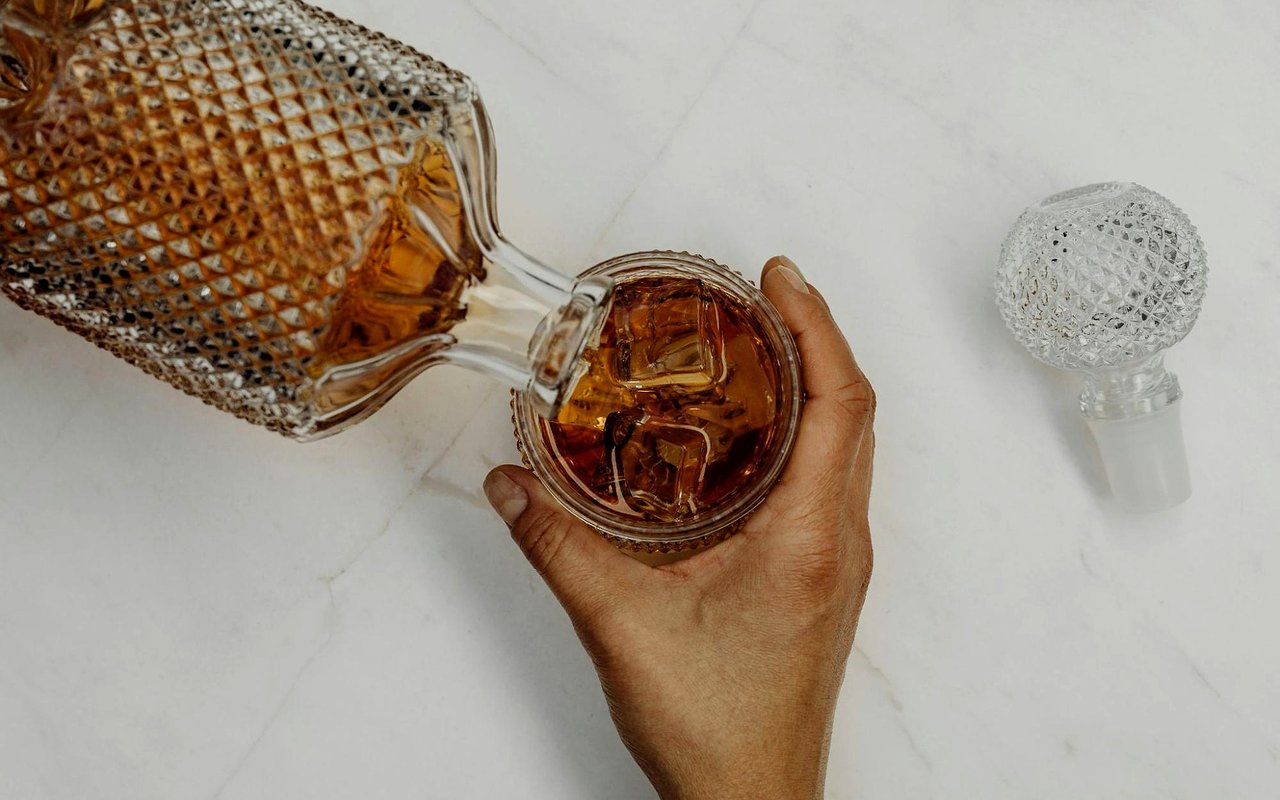 A Guide to Bahamian Rum: Distilleries, Cocktails, and Culture
