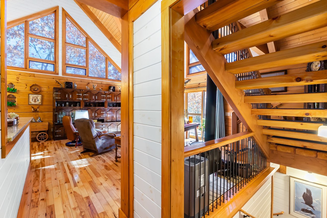 151 Diamond Falls Boulevard