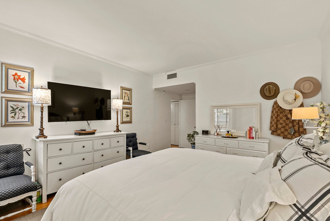 12115 San Vicente Blvd Unit: 111