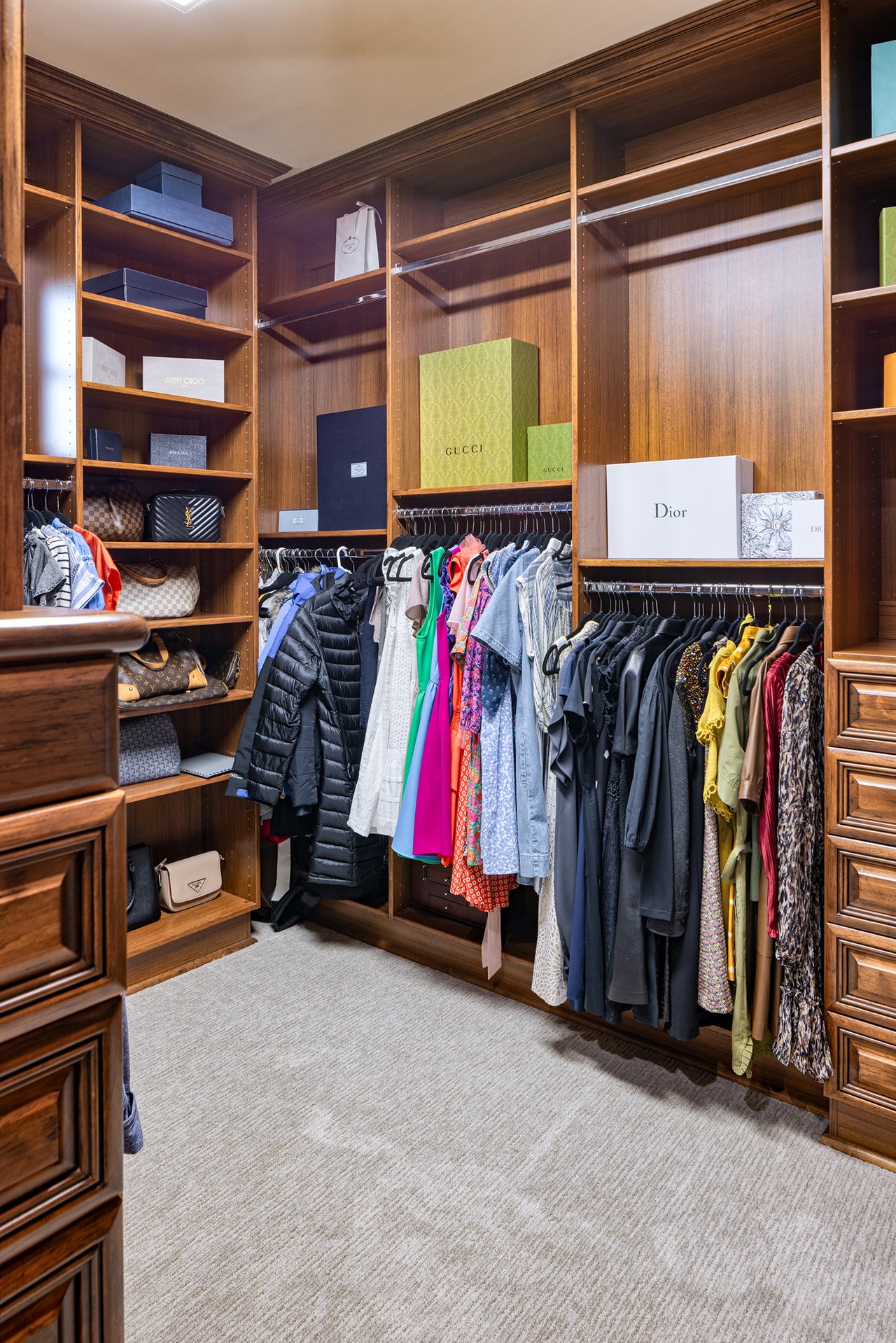 8243 N MOCKINGBIRD Lane