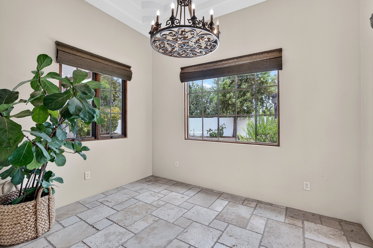 5807 E ORANGE BLOSSOM Lane
