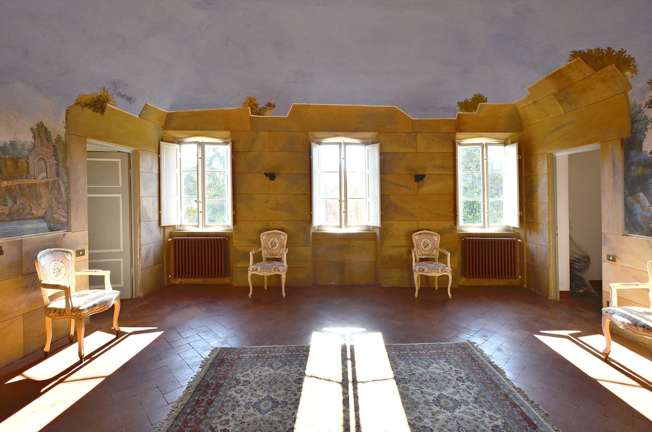 Timeless Lucca Villa with Garden and Pool