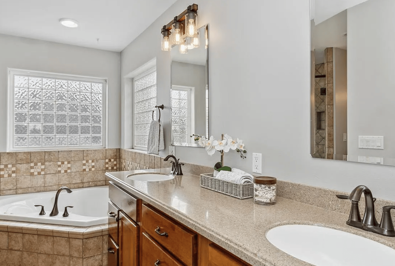 2002 Diamond Mil Cir