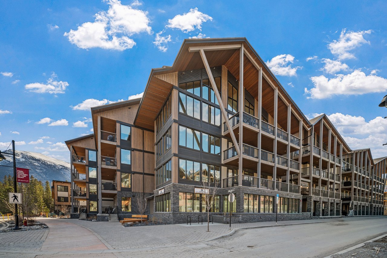 Top-Floor Spring Creek Retreat | Income-Generating Tourist Home in Timberstone Lodge
