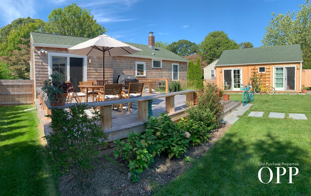 A Relaxed Bellport Summer Retreat