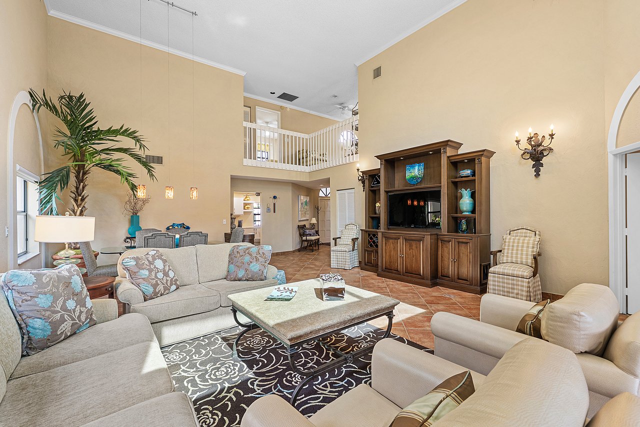 5068 Via De Amalfi Drive