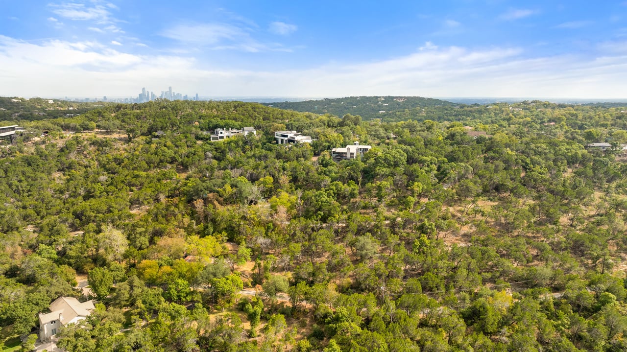 Why Two Westlake Lots the Same Size Sell for Very Different Prices