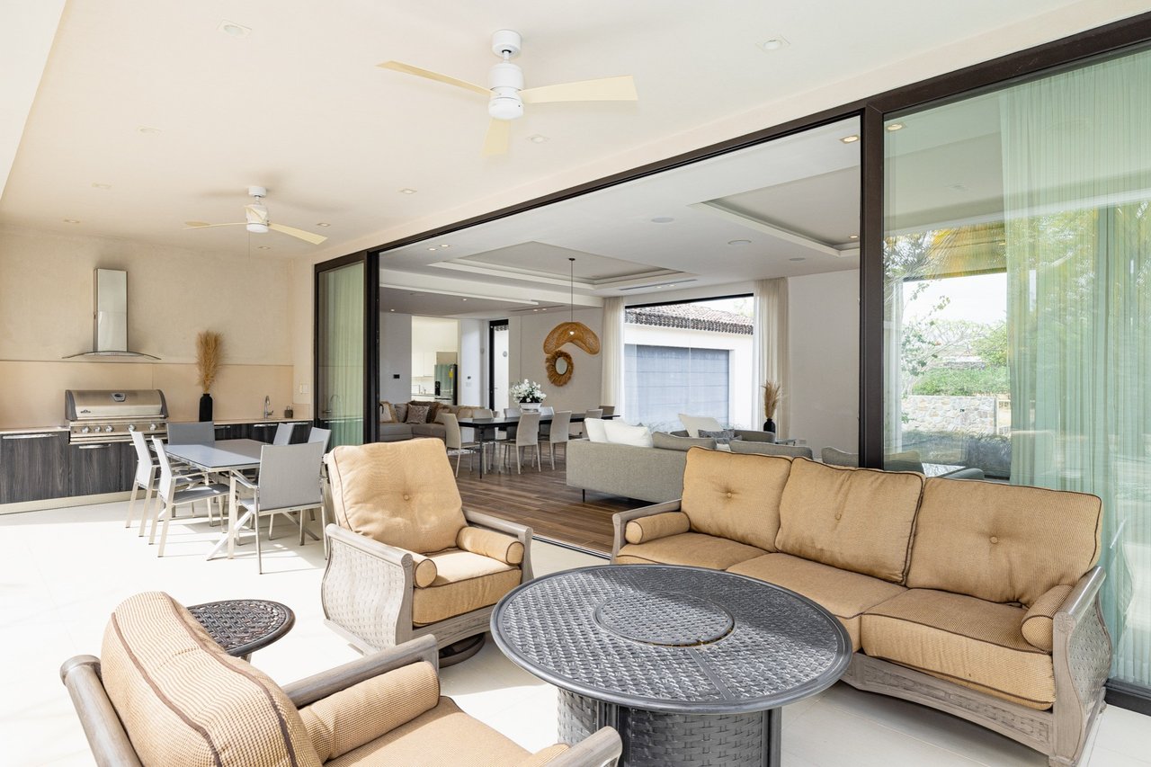 Reserva de Golf 49 – Elegance in Every Corner Hacienda Pinilla