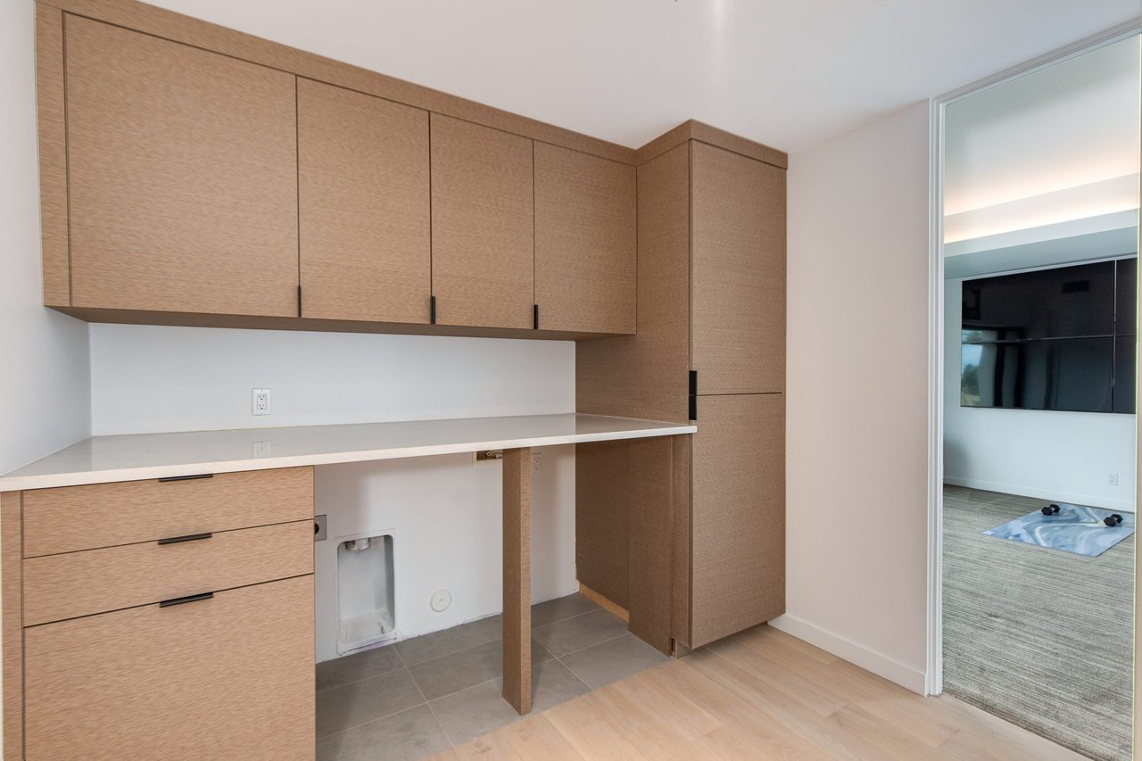 1328 E Pomelo Grove Ln.