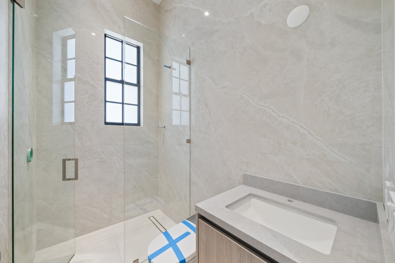 2710 S Le Jeune Road