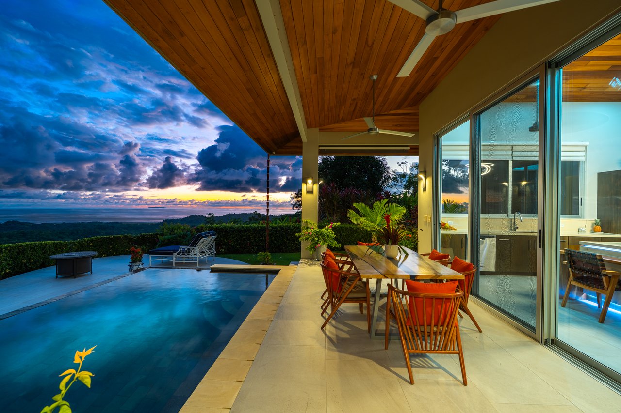 Blue Horizon – luxury ocean-view home in Ojochal, Costa Rica