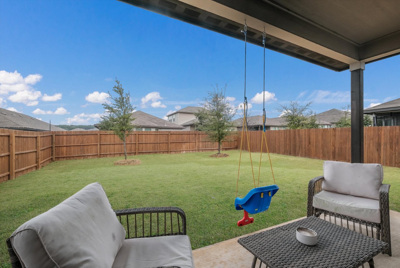 10227 Amaryllis Way