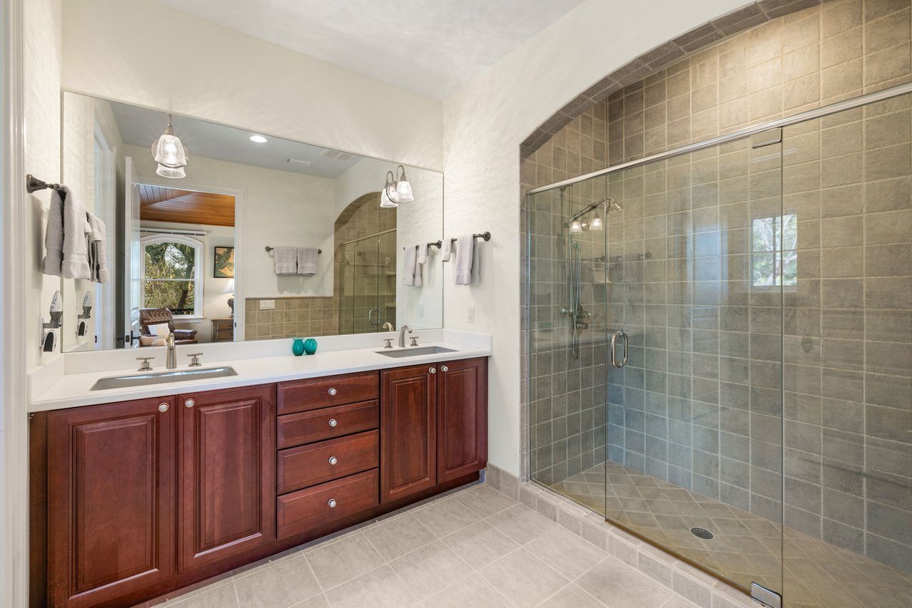 16475 Captiva Dr