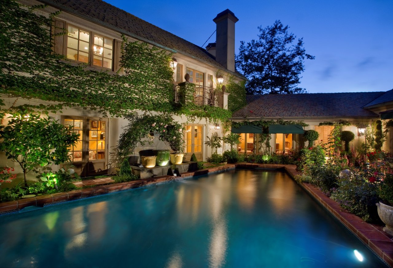 What Happens When a Newport Beach Home Is Overpriced?