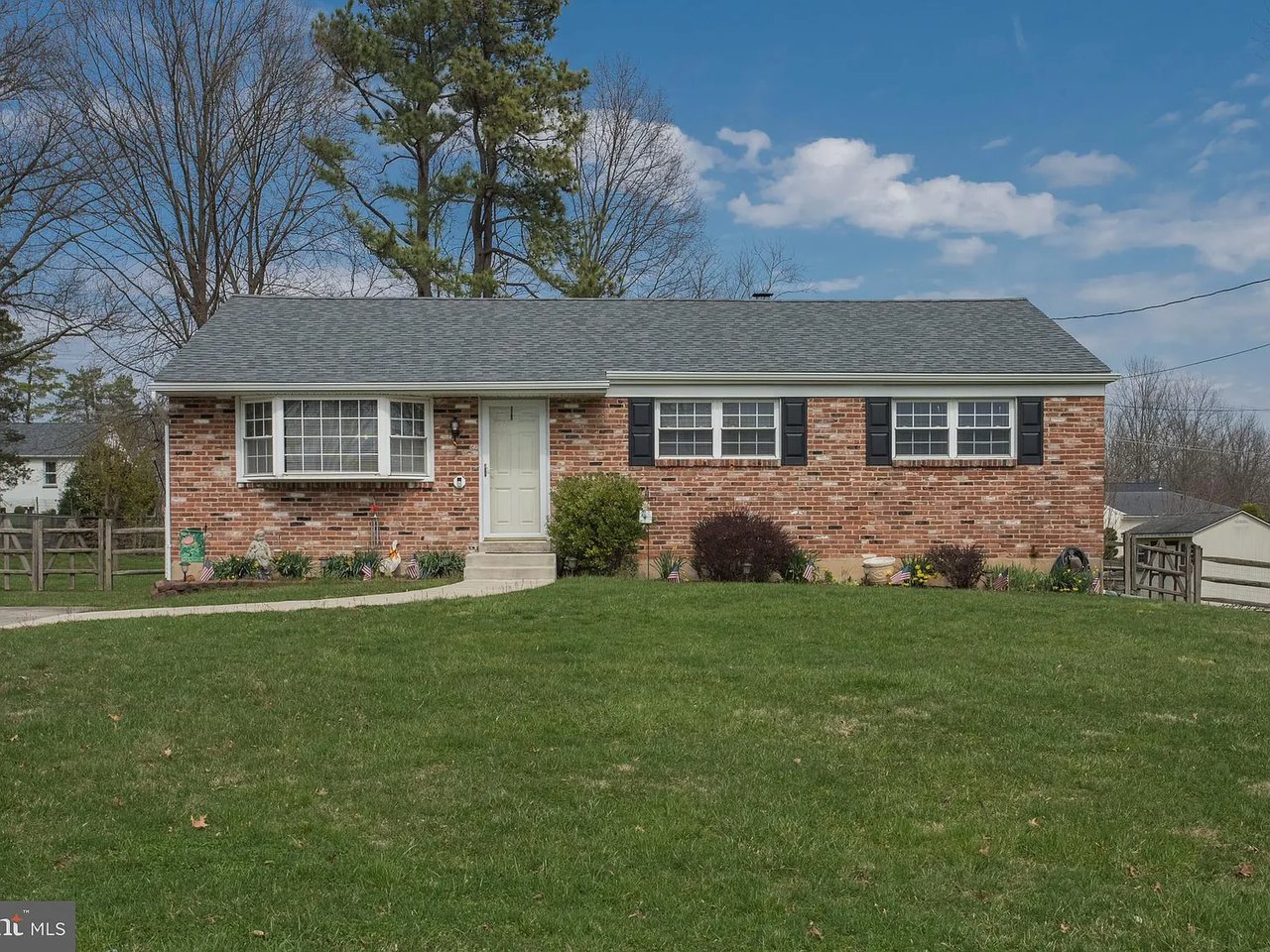602 Lisa Road