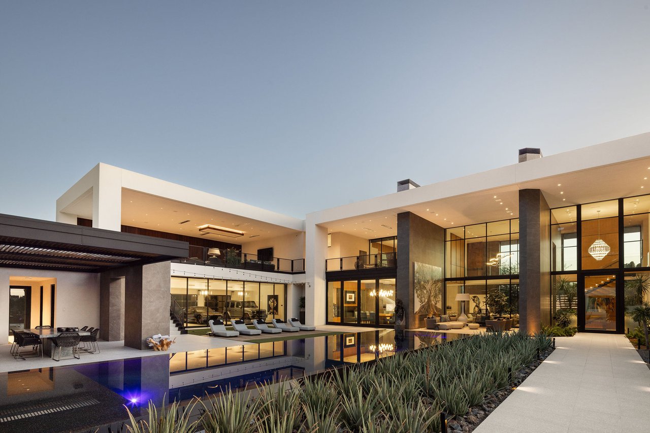 Custom modern luxury home in Arcadia Arizona