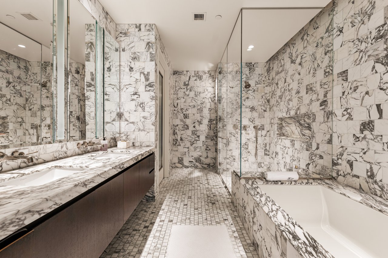 8420 W Sunset Boulevard Unit: 306