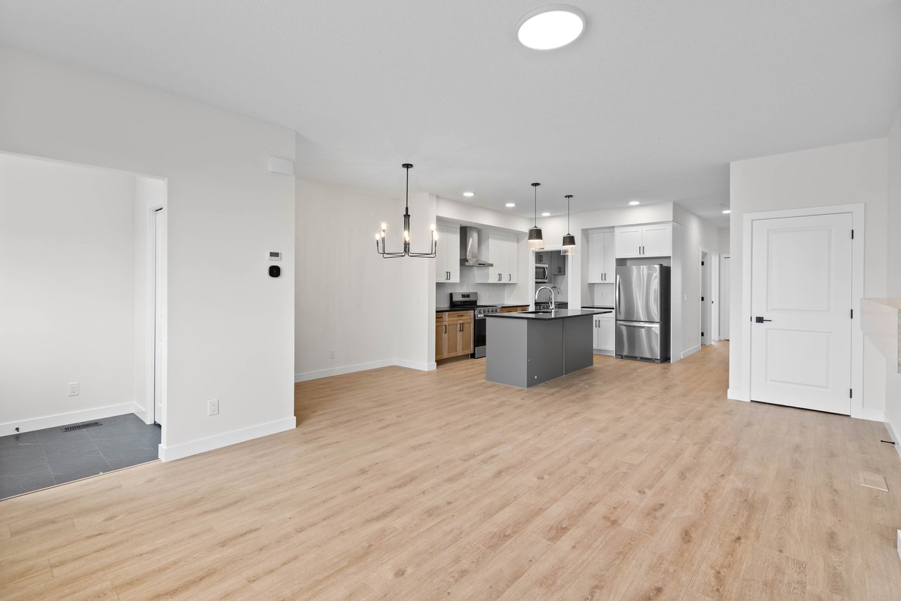 175 Belvedere Crescent SE