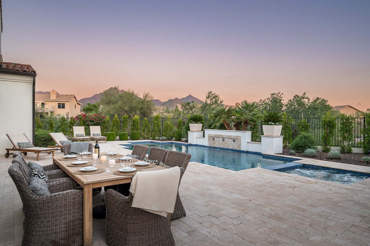 9483 E ROCKWOOD Drive