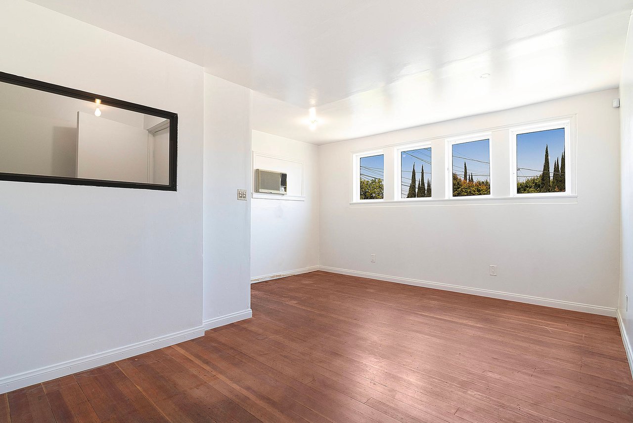 Off-Market Miracle Mile