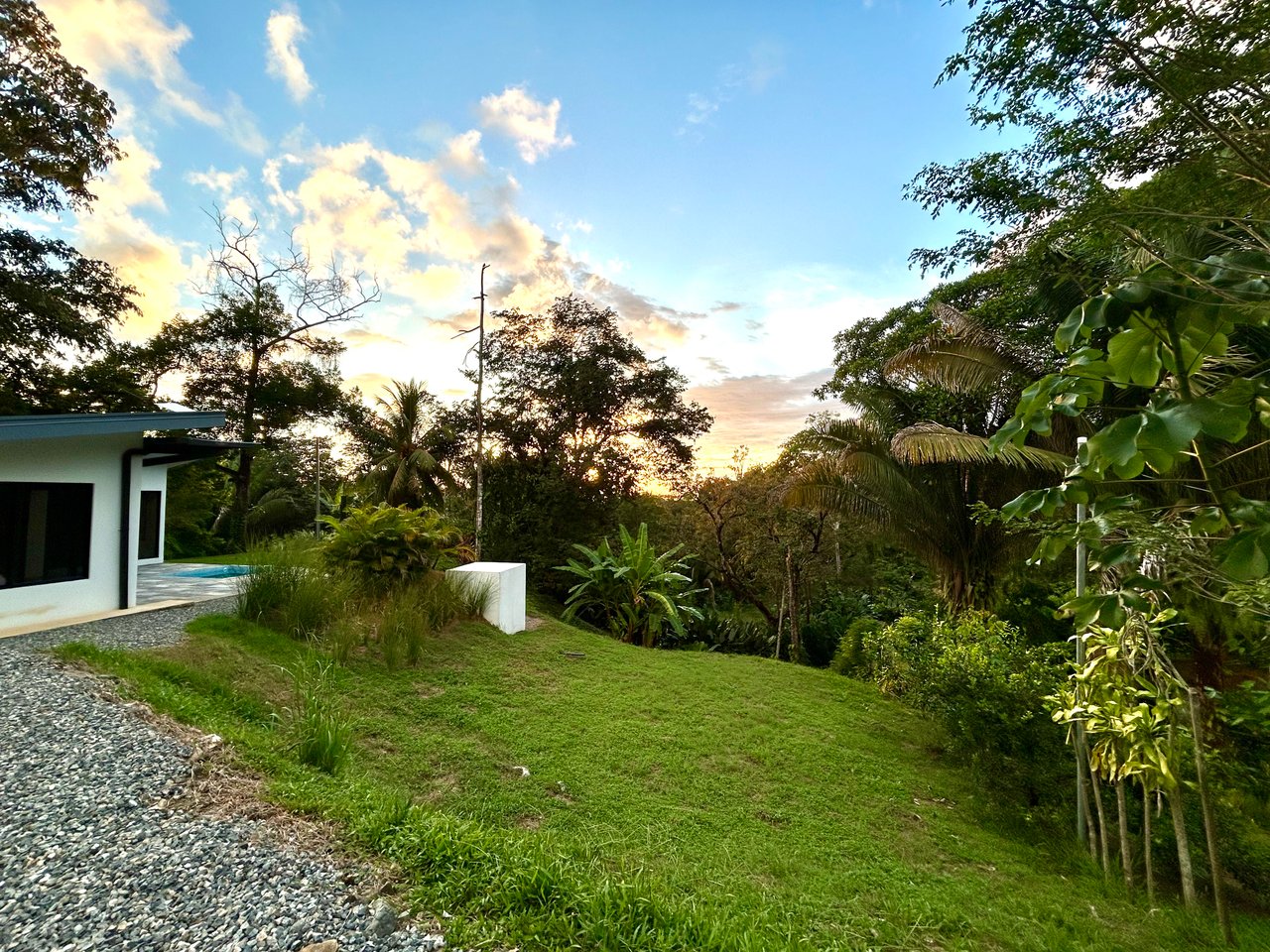 Brand-New 2BR/2BT in Playa Hermosa – 5 Minutes to the Beach | Priced to Sell