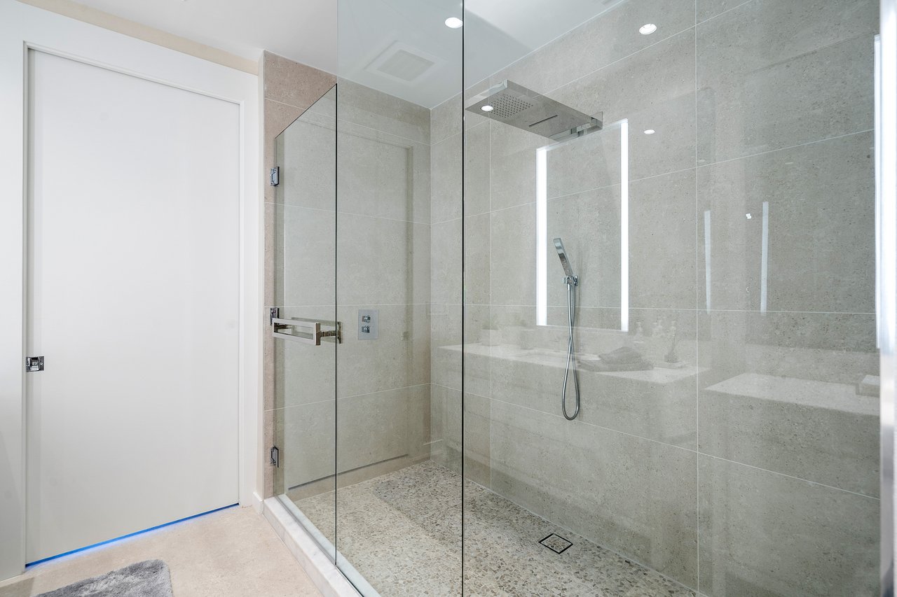 200 SE Mizner Blvd #809