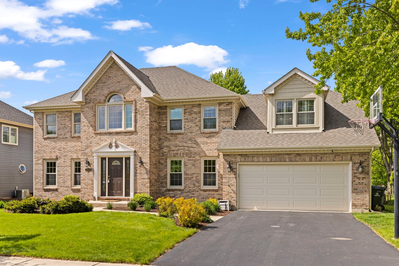 2689 Fox River Ln